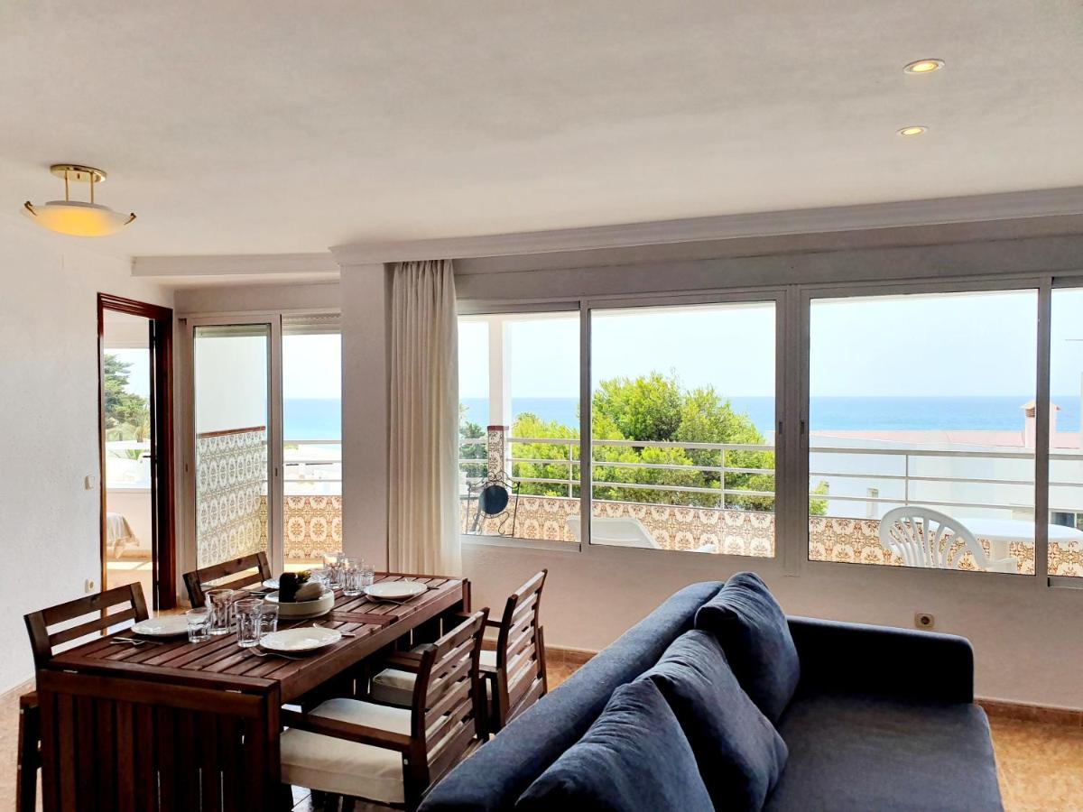 Luna Seafront Apartament *